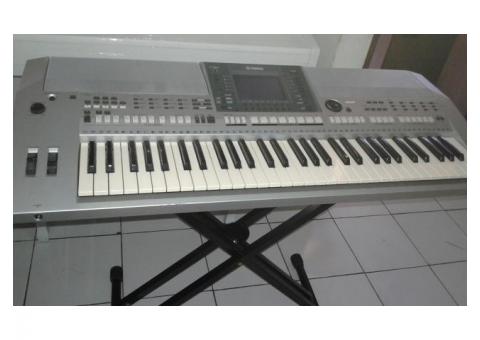 keyboard yamaha psrs 700