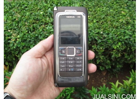 Nokia E90 Communicator Jadul Seken Mulus Seperti Baru Kolektor Item
