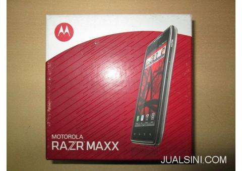 Motorola RAZR MAXX XT910 Baru Sisa Stok Motorola Baterai 3300mAh