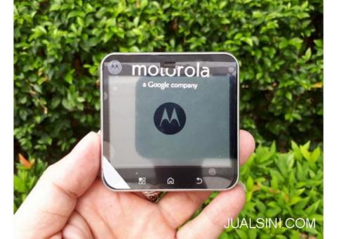 Hape Unik Motorola FlipOut Android Seken Mulus Kolektor Item