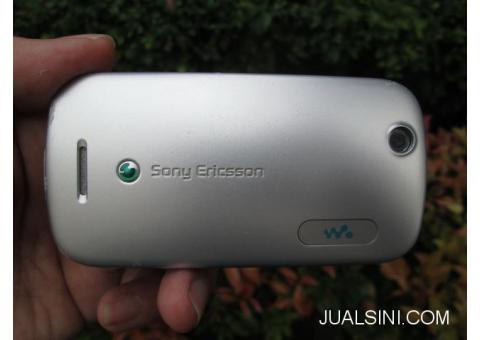 Hape Jadul Sony Ericsson W20 Zylo Walkman Phone Seken Kolektor Item