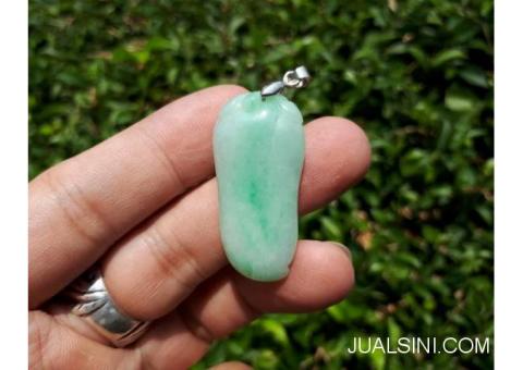 Liontin Permata Giok Jadeite Jade Type B Light Green JDT015