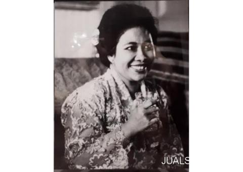 Foto Jadul Ibu Fatmawati Soekarno Tahun 1967 Kolektor Item FWT001