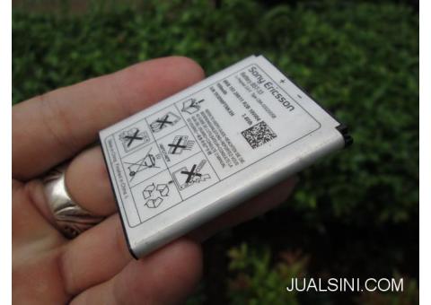 Baterai Sony Ericsson BST-33 Original Buat K800 P990 M600 950mAh