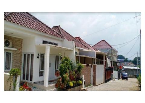 RUMAH Dijual Rumah Jakarta Timur