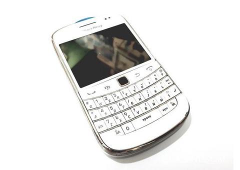Casing Fullset LCD Touchscreen Keypad Trackpad Blackberry 9900 Dakota