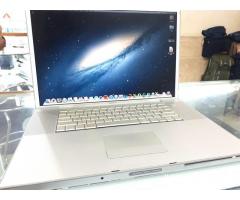 Laptop MacBook Pro 2008 Core2 Duo 2.4GHz 17" HDD 160GB RAM 4GB Seken