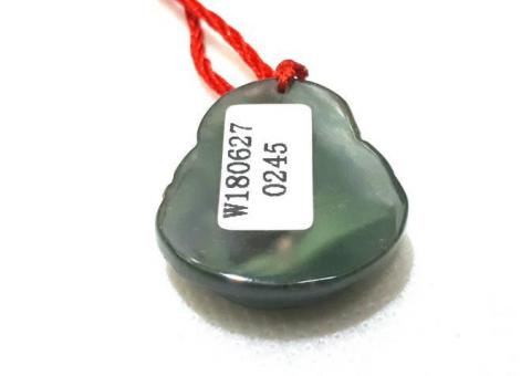 Batu Permata Liontin Natural Giok Jadeite Jade Type A Burma JDT028