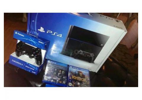 Sony Playstation 4 + 2 Controllers & 10 Games $300usd